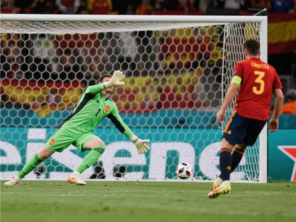西班牙6轮点球胜荷兰 10-9晋级欧国联4强 与普通射门相比,点球不仅考验球员的精准度